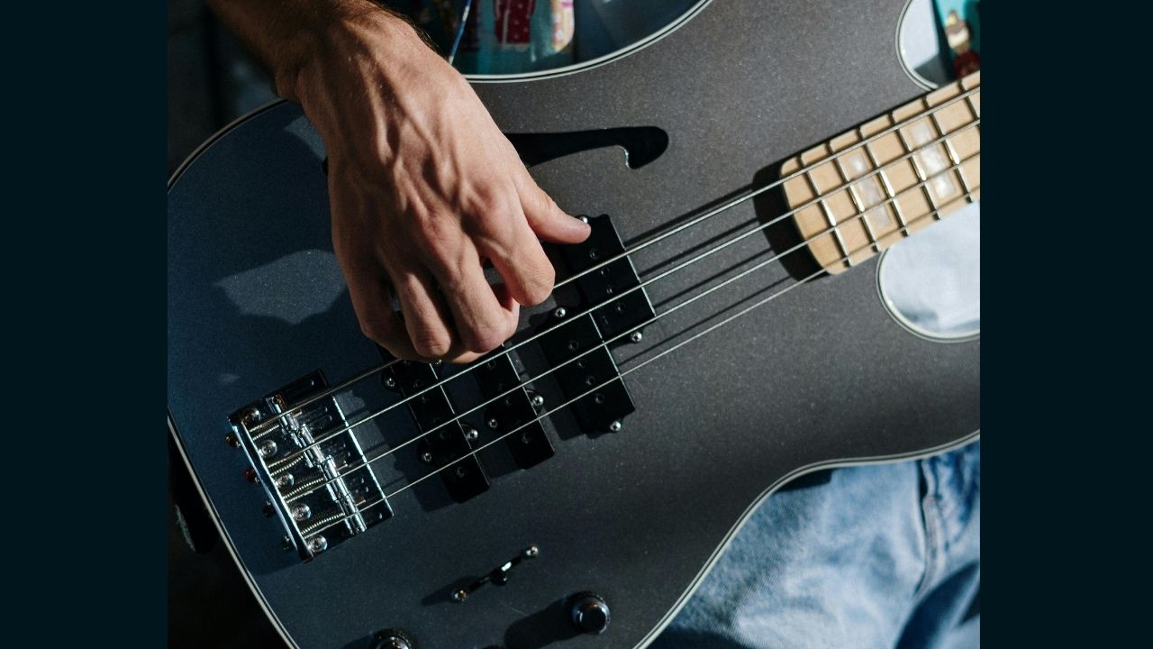 Bas Gitar mı? Stereo Bass mı? Ritmin Temeli Hangisi Olmalı?