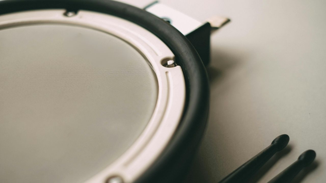 Drum Pad Nedir? Özellikleri, Kullanımı ve Önemi
