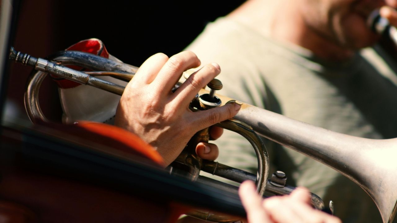 Trompet ve Trombon Karşılaştırması: Hangi Nefesli Sizi Anlatır?