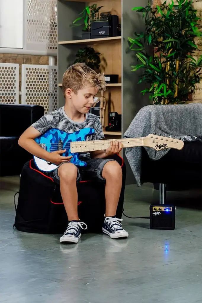 Midex CEG-30BS 4-6 Yaş Çocuklar İçin Amfili Full 1/4 30 İnç Elektro Gitar Seti